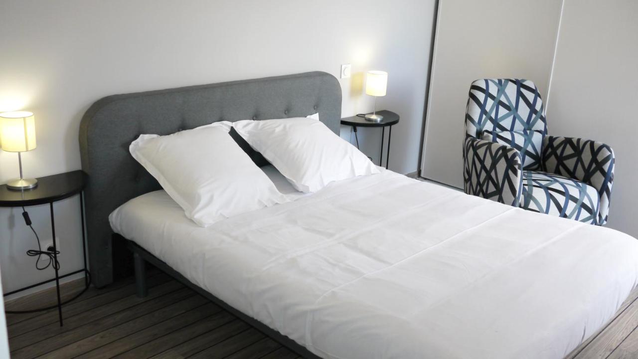 Hotel Le Square Saint-Pierre-d'Oleron Dış mekan fotoğraf