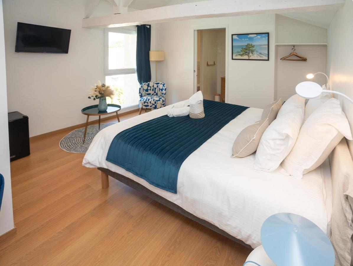 Hotel Le Square Saint-Pierre-d'Oleron Dış mekan fotoğraf