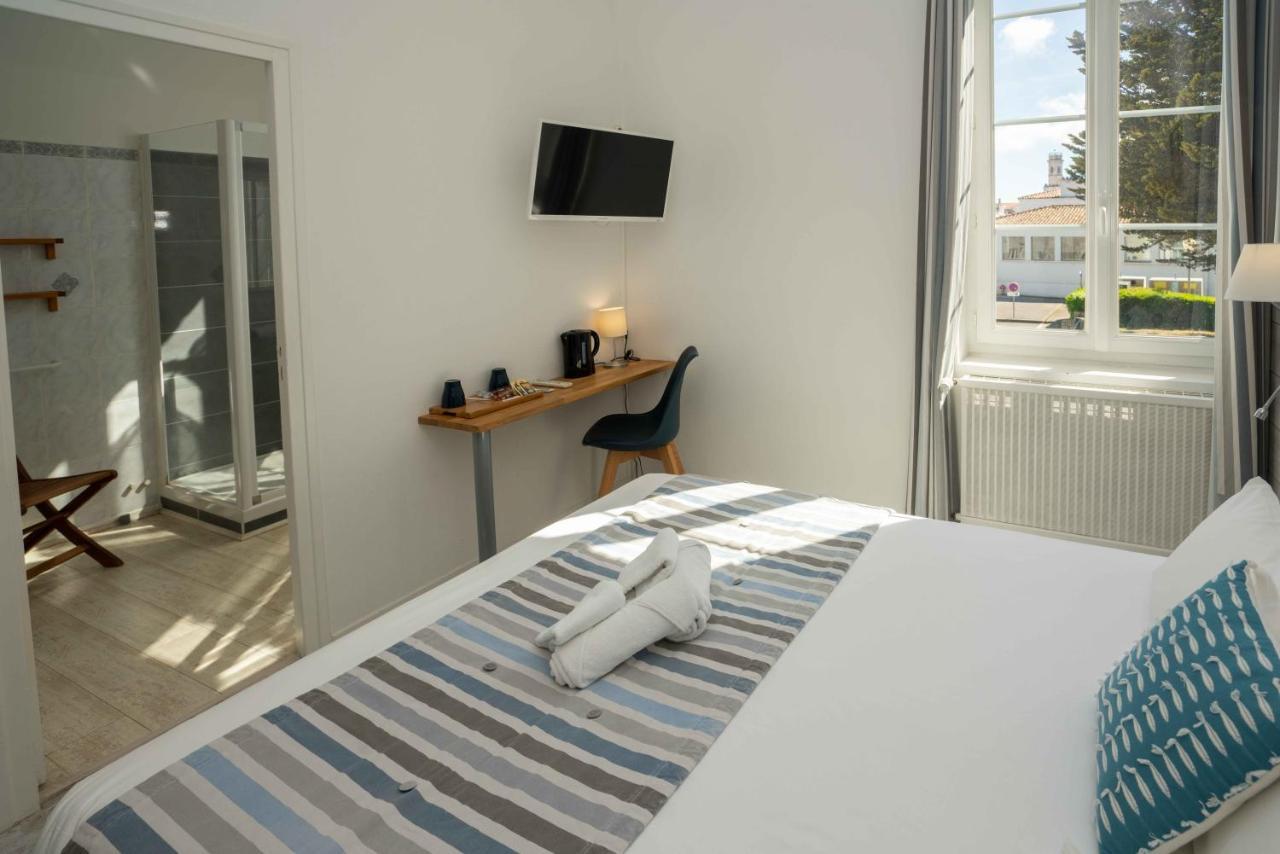 Hotel Le Square Saint-Pierre-d'Oleron Dış mekan fotoğraf