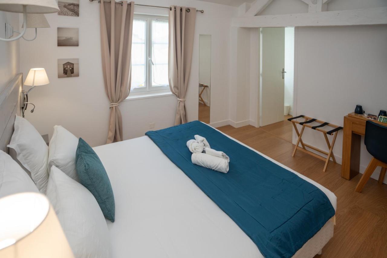 Hotel Le Square Saint-Pierre-d'Oleron Dış mekan fotoğraf
