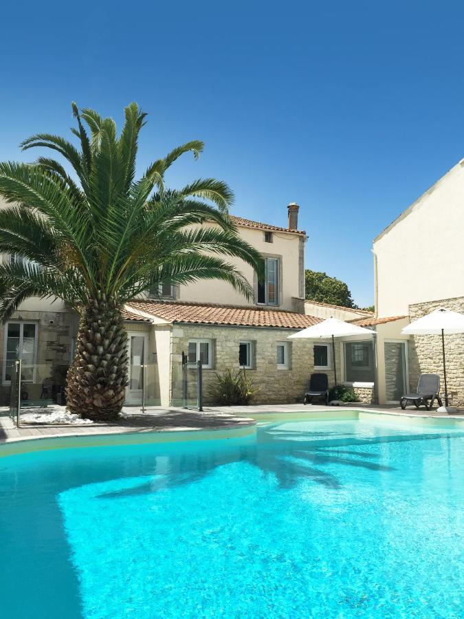 Hotel Le Square Saint-Pierre-d'Oleron Dış mekan fotoğraf